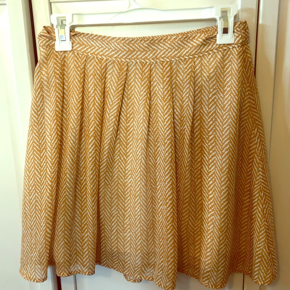 Yellow white small striped flowy skirt XS Old Navy